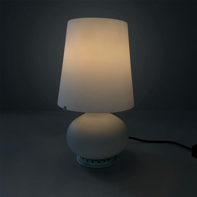 Italian modern table lamp 1853 by Max Ingrand for Fontana Arte, 1990s Table lamp model 1853 featuring a shade and rounded...