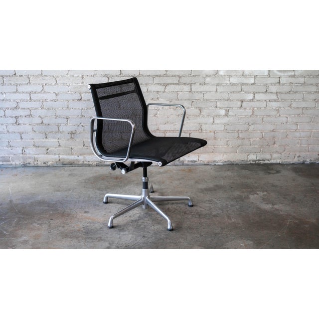 Herman Miller Eames Aluminum Group Mesh Chair For Sale - Image 10 of 17
