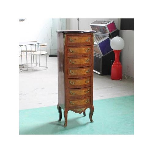 Type: Weekly chest of drawers Date: 1850-1890 Style: Louis Philippe Origin: Italy Materials: Walnut burl Model: Seven-...