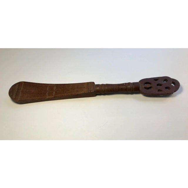 Brown Early 20th Century Hand Carved Wooden Suriname Laundry Beater Made by Maroon People For Sale - Image 8 of 8
