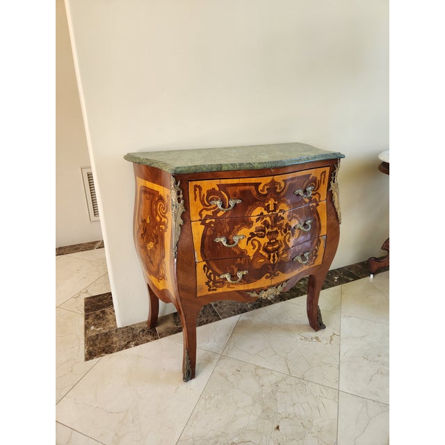 Wood Elegant French Louis XV Style Rosewood Commode With Heavy Green Marble Top & Ormolu Mounts For Sale - Image 7 of 11