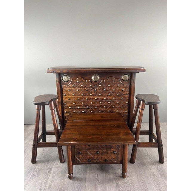 Rustic 20th Century Rustic Carved Wooden Bar with Stools and Wine Chest, Set of 4 For Sale - Image 3 of 13