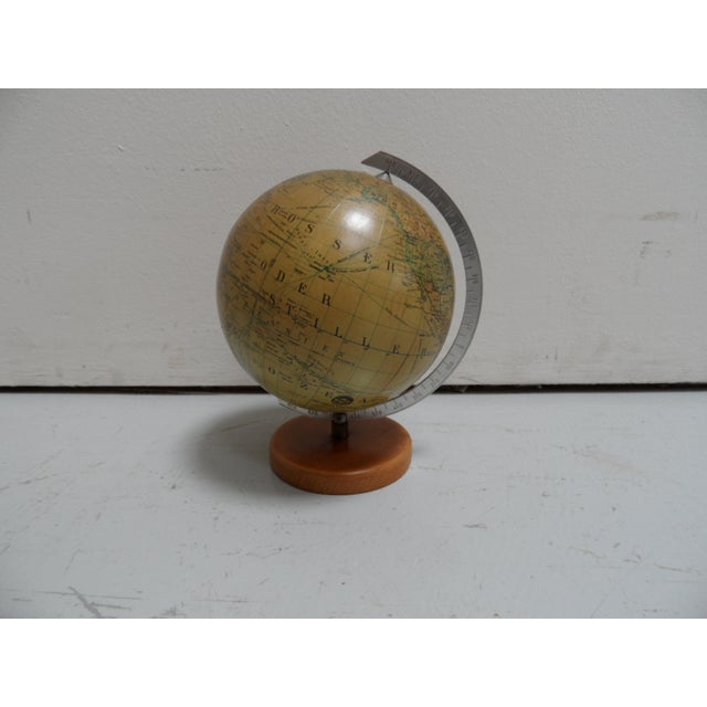 Vintage Table Globe, 1950s, in Very Good conditions. Designed 1950 to 1959