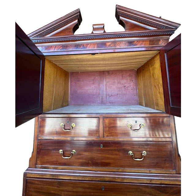 19th Century American Mahogany Linen Press Cabinet Butler's Desk Chippendale For Sale - Image 4 of 13