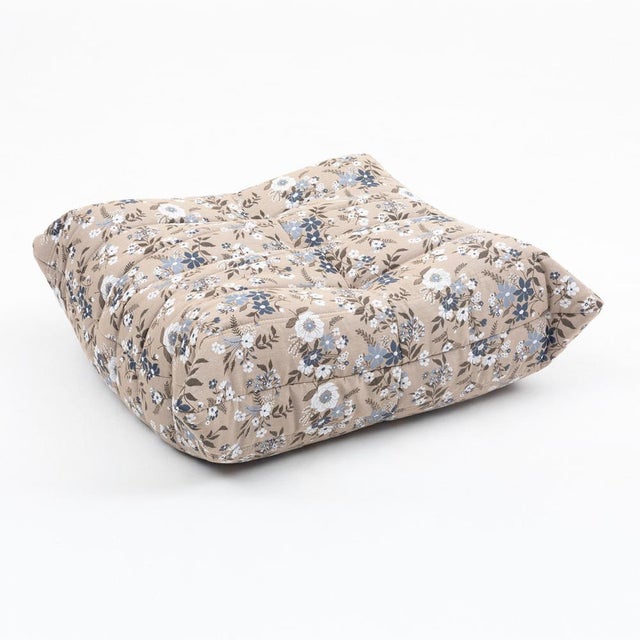 Togo Lounge Chair with Pouf and 2-Seater Sofa in Pattern Fabric by Michel Ducaroy for Ligne Roset, Set of 3 For Sale - Image 18 of 18