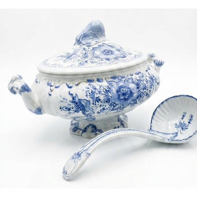 Italian Mid 19th Century "Italy" Blue and White Tureen With Lid and Ladle For Sale - Image 3 of 5