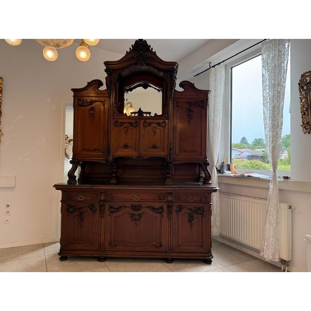 Beautiful, original Pfeiferl Baroque topboard from around 1880. This impressive piece of furniture is in very good...