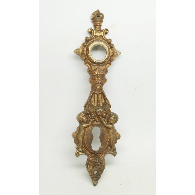 French Pair of Highly Ornate Cherubic Figural 9.375 In. Back Plates For Sale - Image 3 of 10