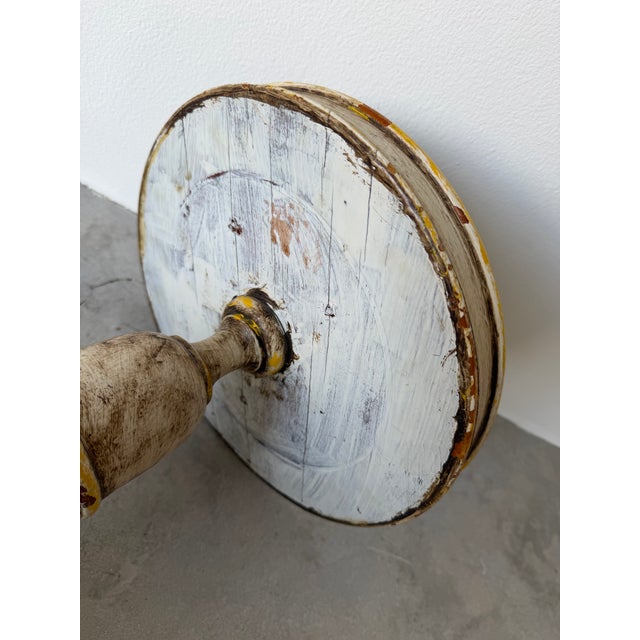 Vintage Hollywood Regency Distressed Painted Round Pedestal Side Table For Sale - Image 10 of 12