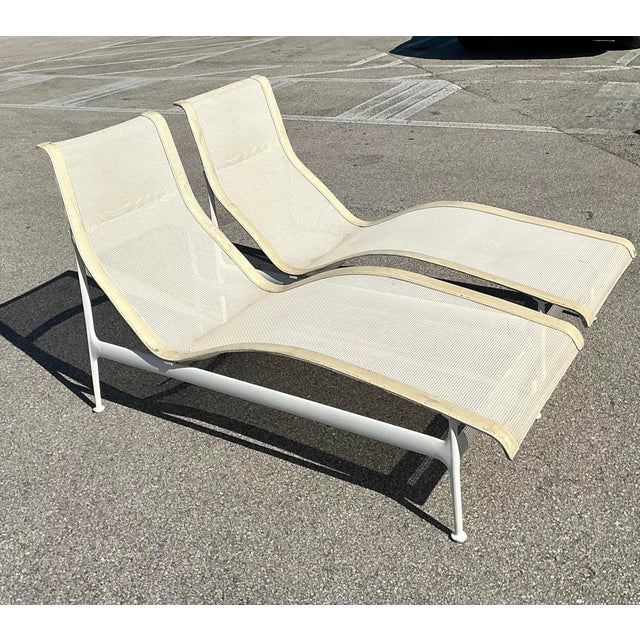 Vintage MCM Richard Schultz for Knoll 1966 Chaise Lounge - A Pair For Sale - Image 9 of 12