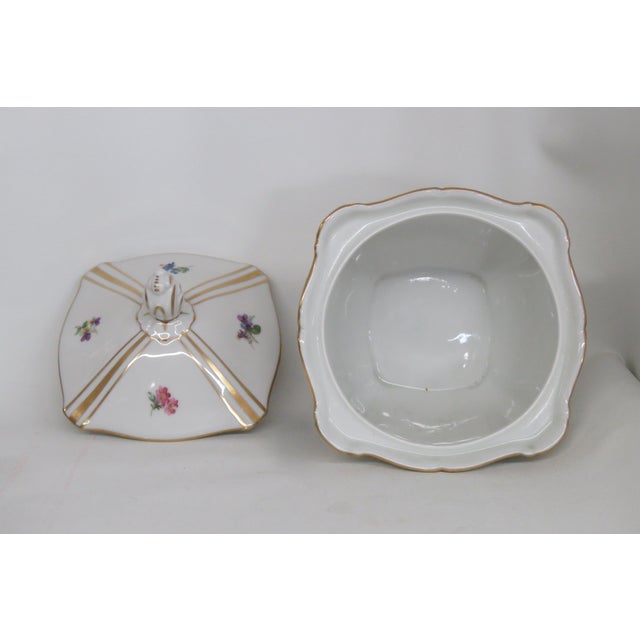 PMR Jaeger and Co Bavarian Germany Jar With Flower Design and Gold Accents 4542b For Sale - Image 9 of 18