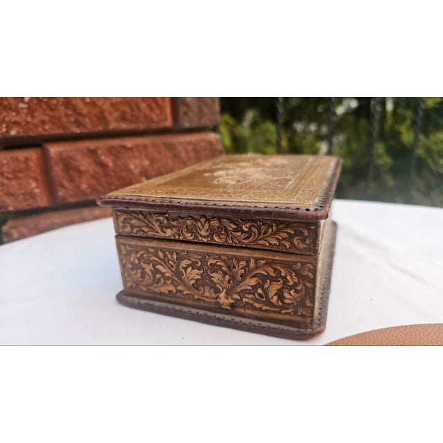 1950s Don Quixote Wooden Box Covered with Embossed Leather for Cigars and Cigarillos, 1950s For Sale - Image 5 of 12