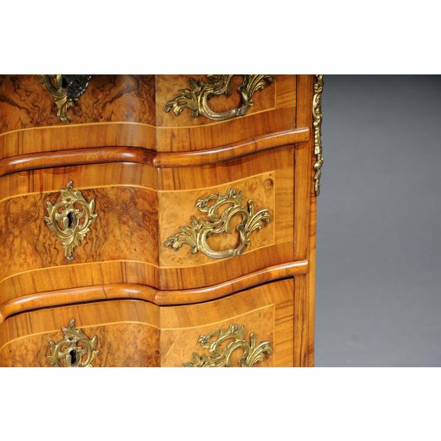 Antique Chest of Drawers in Oak with Walnut Veneer, Dresden, 1870 For Sale - Image 6 of 18
