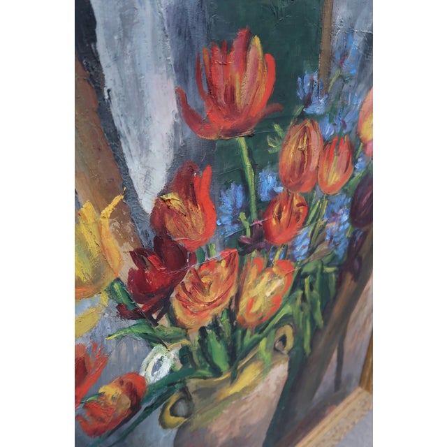 1940s Large French Oil Painting – Floral Still Life With Tulips – Ornate Giltwood Frame – French Art For Sale - Image 4 of 12