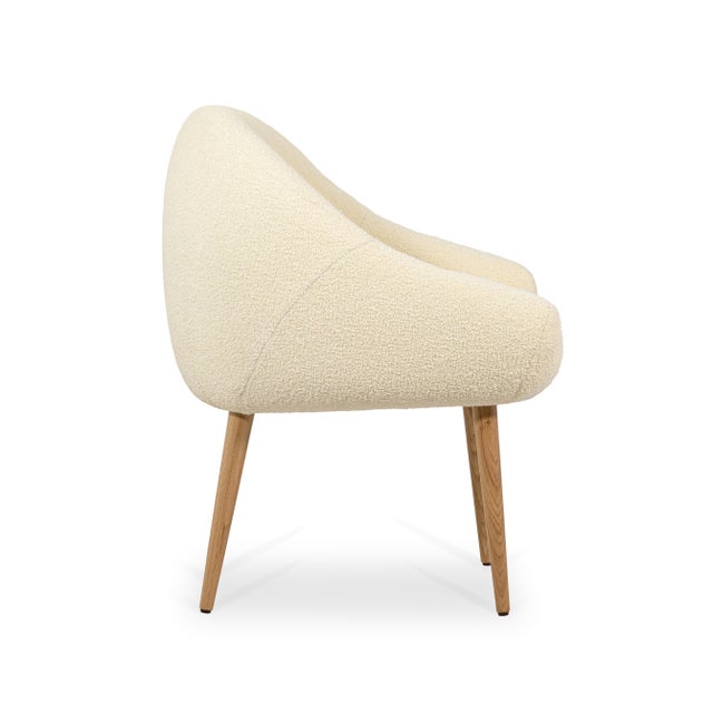 Contemporary Niemeyer Dining Chair in Oak and White Bouclé from Insidherland For Sale - Image 3 of 6