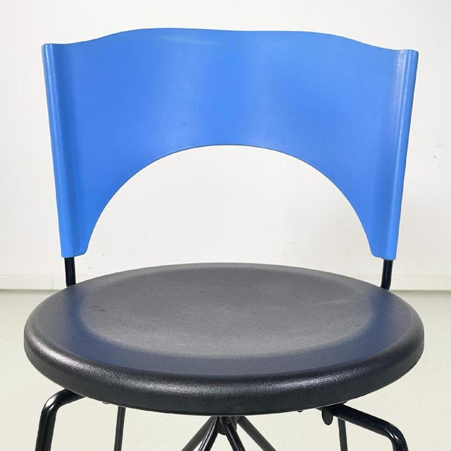 1980s Modern Italian Black and Blue Chair Sofia attributed to Carlo Bartoli for Bonaldi, 1980s For Sale - Image 5 of 15
