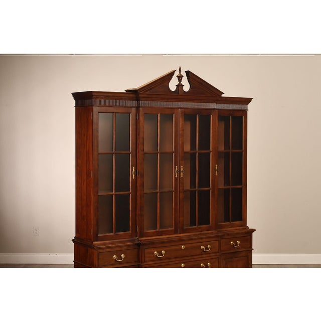 Stickley Traditional Style Cherry Breakfront China Cabinet For Sale - Image 11 of 18