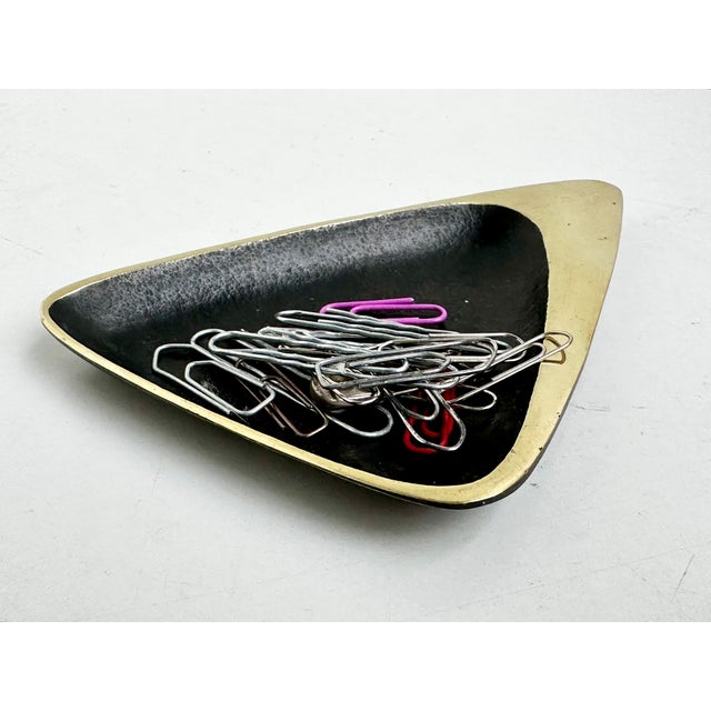 Brass Bowl in the style of the Hagenau Workshops, Austria, 1950s For Sale - Image 14 of 15