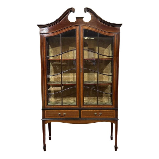 Late 19th Century English Mahogany Display Cabinet For Sale