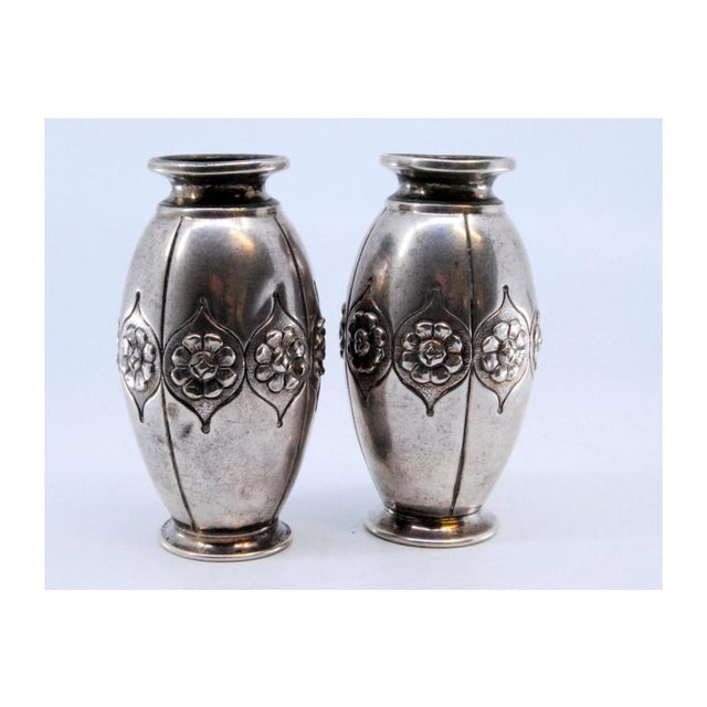 Small Vases in Embossed Silver with Floral Motifs, Set of 2 For Sale - Image 10 of 11