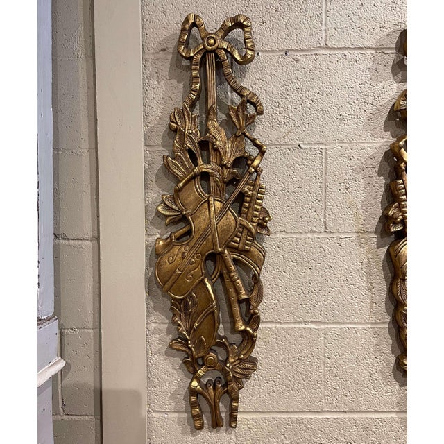 French Pair of Mid-Century Italian Louis XVI Giltwood Musical Wall Trophies For Sale - Image 3 of 11