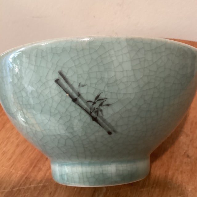 Vintage Korean Porcelain Crackle Celadon Glazed Bamboo Motif Matcha Tea Bowl (Chawan) For Sale - Image 9 of 12