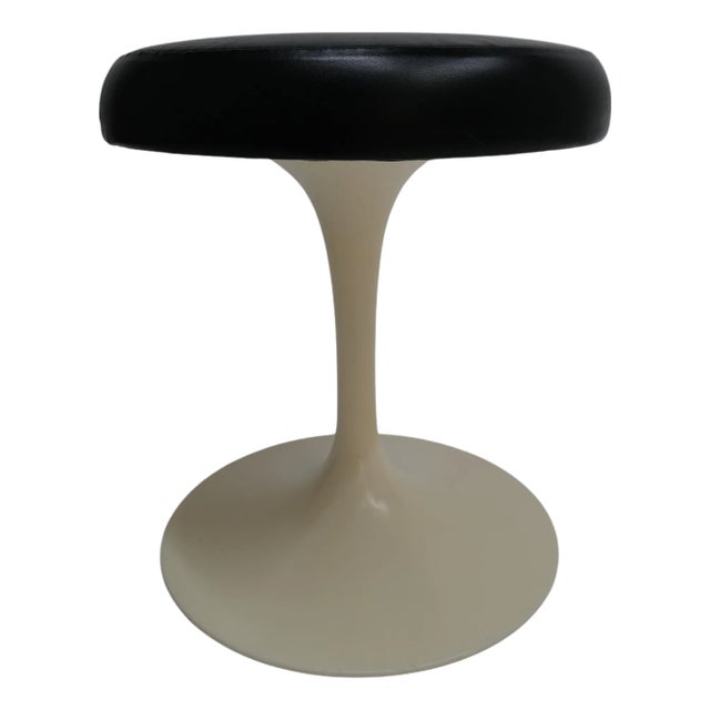 1970s Tulip Stool by Eero Saarinen for Knoll For Sale