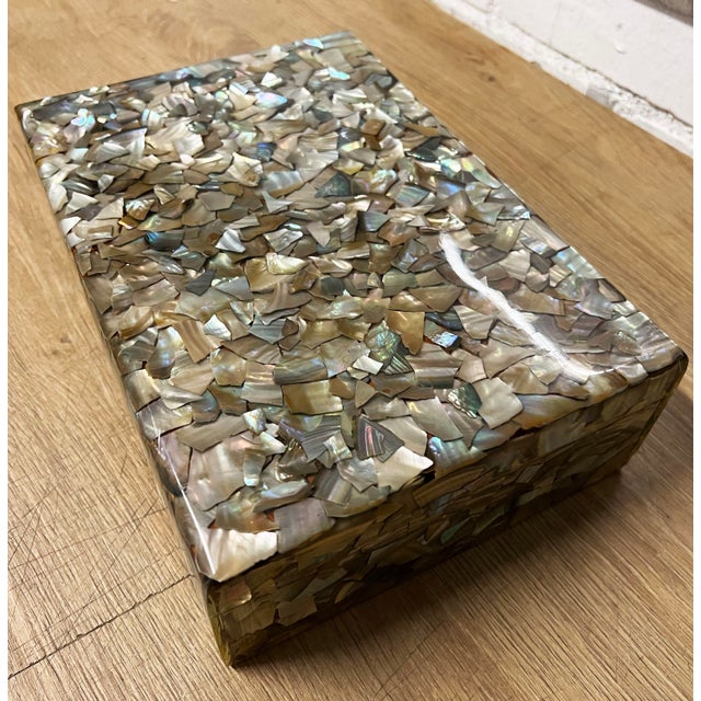 Shell Resin With Mother of Pearl Inclusion Box For Sale - Image 7 of 11