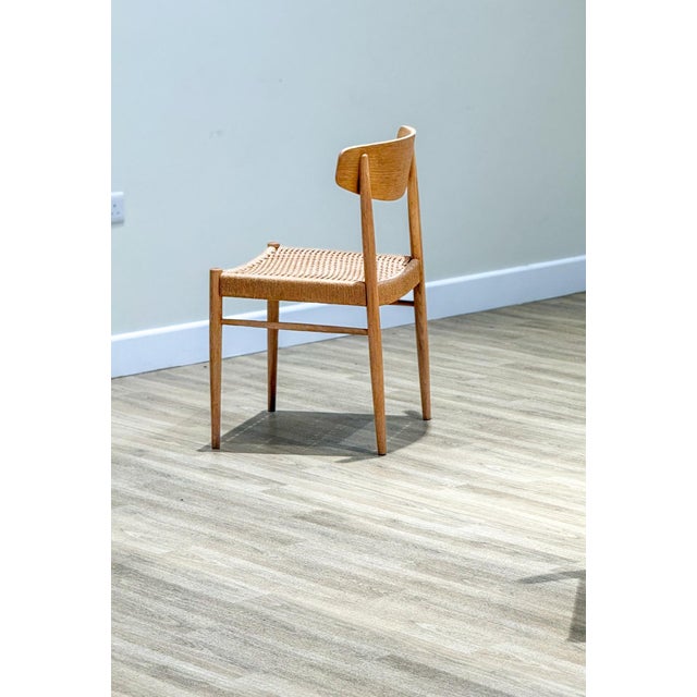 Model 501 Papercord Dining Chairs in Oak from A.M Møbler, 1960s, Set of 8 For Sale - Image 12 of 17