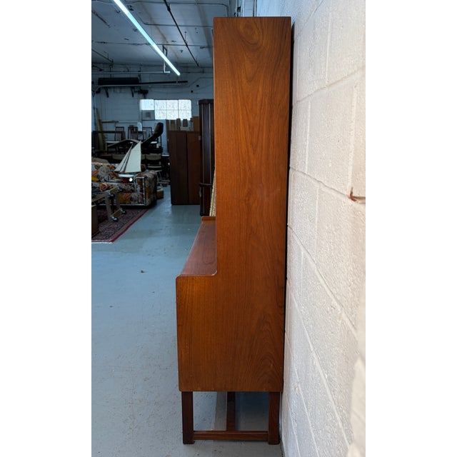 Mid 20th Century Modern Teak Hutch With Glass by Turnidge of London Ltd. For Sale - Image 4 of 15