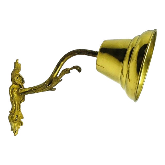 Early 20th Century Art Nouveau Wall Lamp For Sale