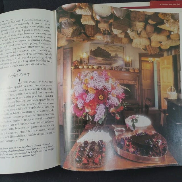 Paper Martha Stewart Entertaining, 1982 Hardcover Book, Illustrated Parties Cooking Hosting For Sale - Image 7 of 10