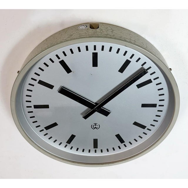 Vintage Industrial Station Wall Clock from TCW, 1960 For Sale - Image 4 of 18