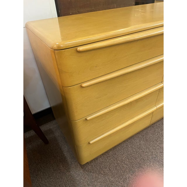 1950s Heywood Wakefield Wheat Rare Twelve Drawer Dresser For Sale - Image 6 of 12