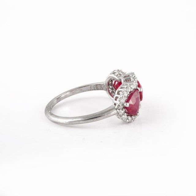 Metal Pear Cut Ruby and Diamond Trilogy Ring in 18k White Gold Size 7 For Sale - Image 7 of 12