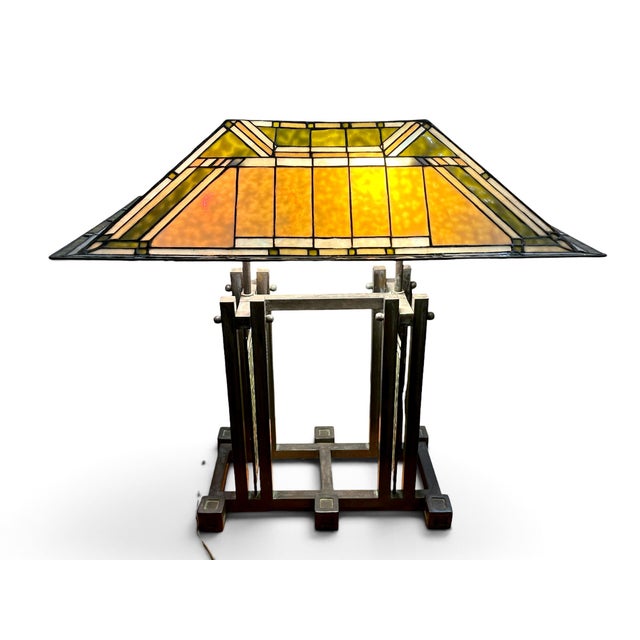 Mission 1980s Dale Tiffany Studios Frank Lloyd Wright Mission Style Stained Glass Table Lamp For Sale - Image 3 of 10