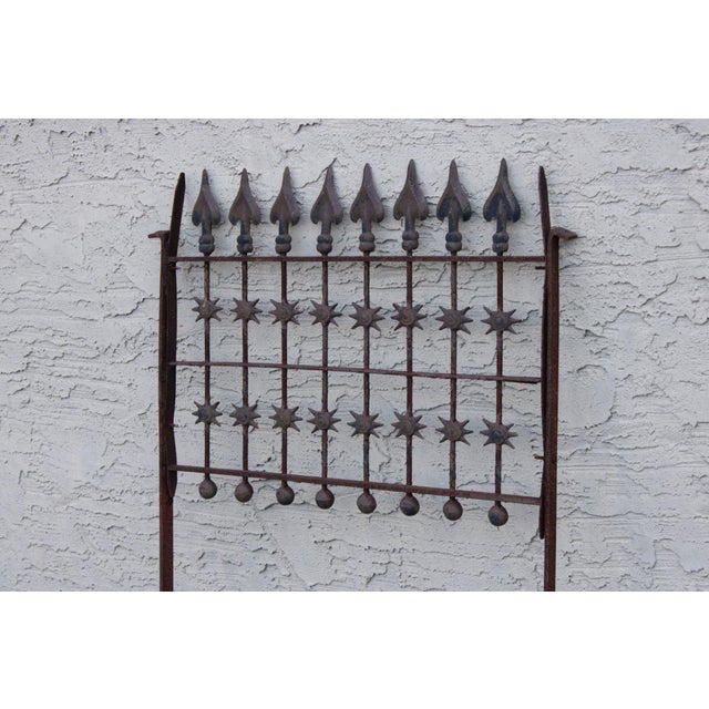 Antique Cast Iron Garden Fence Section With Spear Finials And Star Motif For Sale - Image 12 of 18