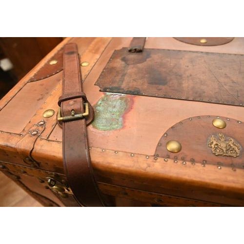 Brown Vintage Travel Trunk in Copper For Sale - Image 8 of 9