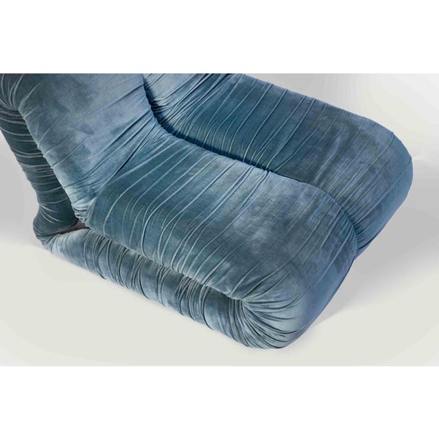1970s Italian Velvet Pagrù Lounge Armchairs by Claudio Vagnoni, Set of 2 For Sale - Image 5 of 8