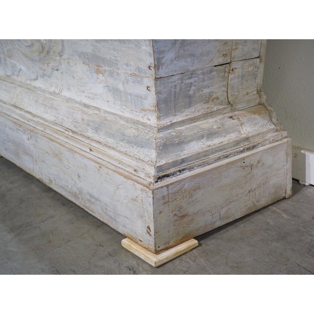 18th Century French Painted White Altar With Carrara Marble Top For Sale - Image 18 of 18