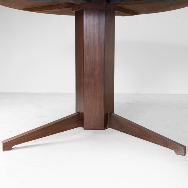 Mid-Century Round Wooden Table, 1950, in Good conditions. Designed 1970 to 1979