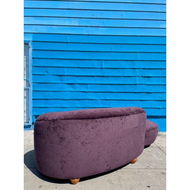 Postmodern 1970s Kagan Style Purple Serpentine Sofa For Sale - Image 3 of 10