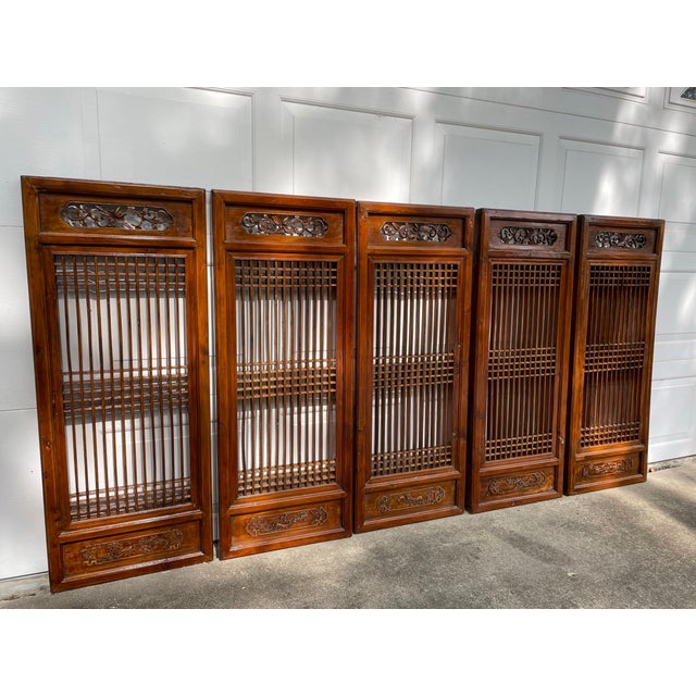 This set is a beauty, very solid and heavy. The panels are in great condition, do show wear and some imperfections. My...