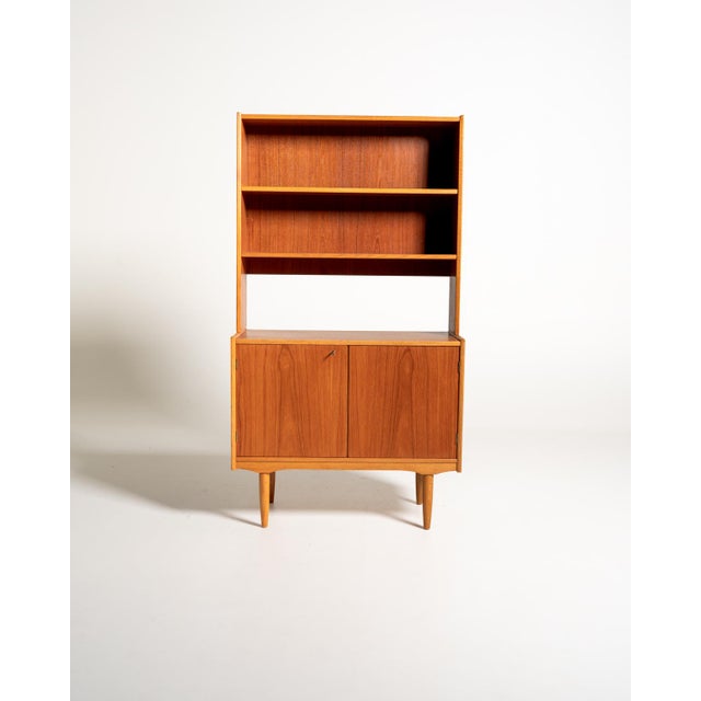 Teak and Oak Bookcase, Scandinavia, 1950s For Sale - Image 10 of 10