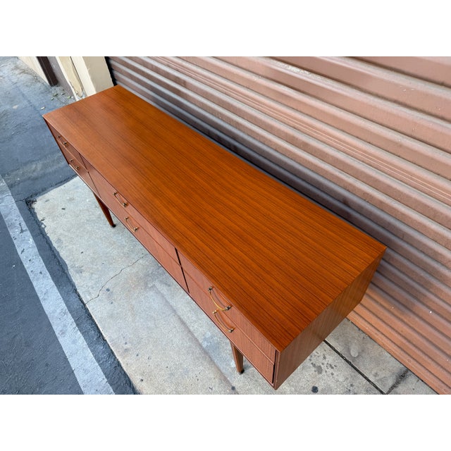 1960s Mid Century Modern Mahogany 6 Drawer Console Dresser From Meredew For Sale In Los Angeles - Image 6 of 7