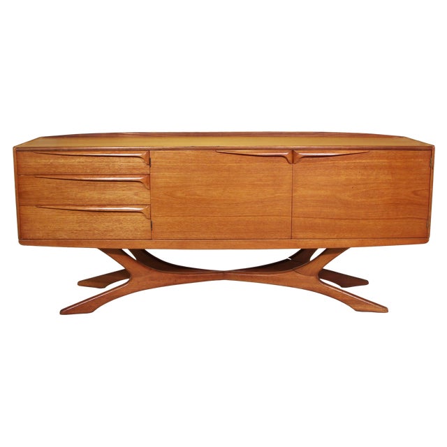 Mid Century Modern Credenza by Beithcraft Chairish