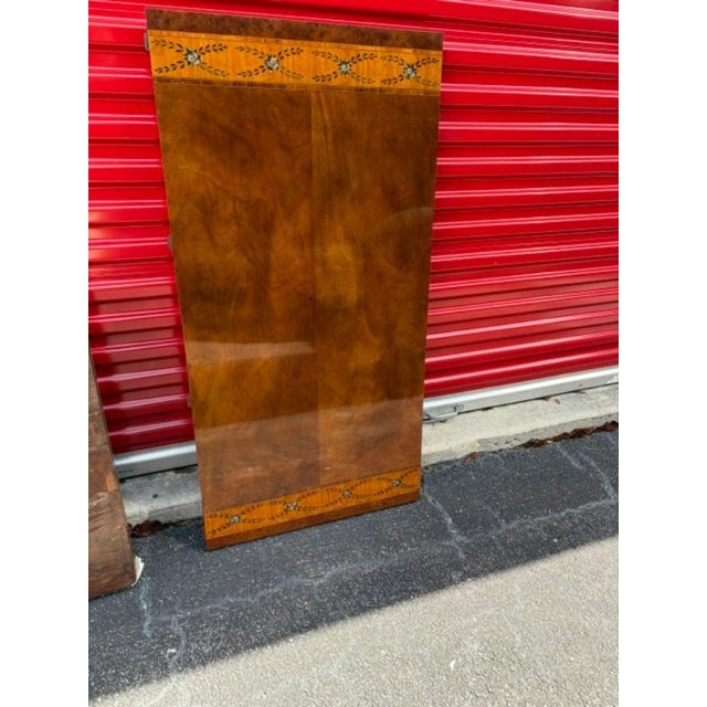 Vintage Large 2 Leaf Baker Dining Table Federal Style. For Sale In West Palm - Image 6 of 6