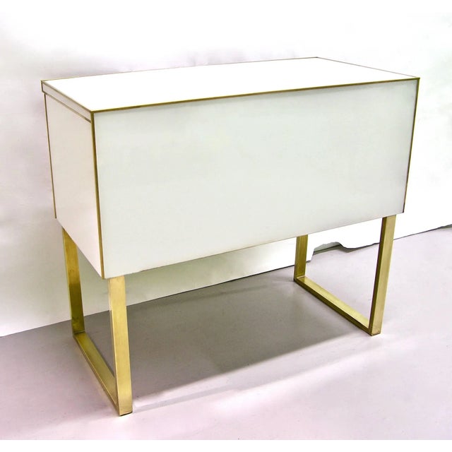 1990s Italian White Black and Gold Chest Sideboard on Brass Legs For Sale - Image 9 of 10