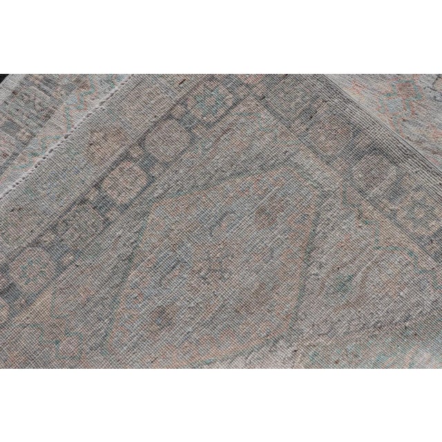 Keivan Woven Arts Geometric Oushak 4'11 X 6'3 For Sale - Image 11 of 11