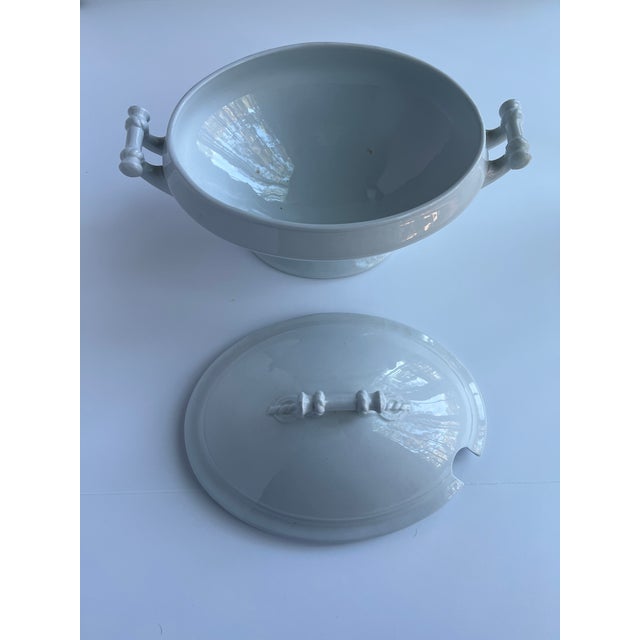 Antique J&g Meakin White Ironstone China Soup Tureen With Rope Details For Sale In Raleigh - Image 6 of 11